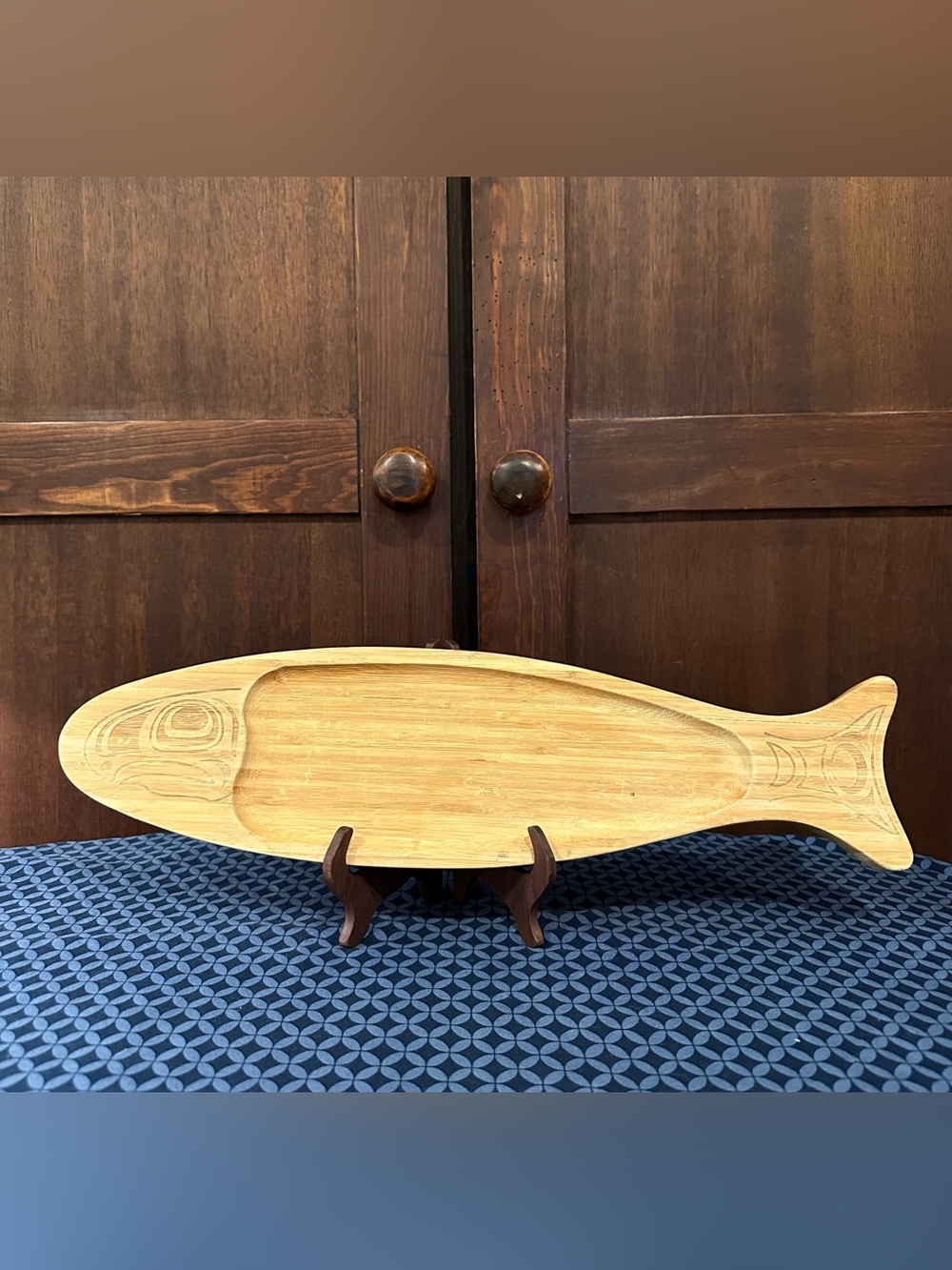 Wooden fish shaped charcuterie board • cutting board on the back
